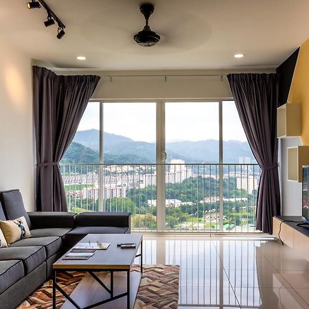 Southwest Island Suite By D Imperio Homestay Bayan Lepas Exterior foto