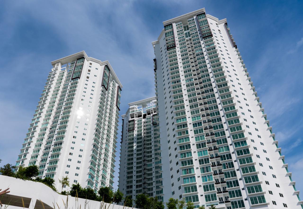 Southwest Island Suite By D Imperio Homestay Bayan Lepas Exterior foto